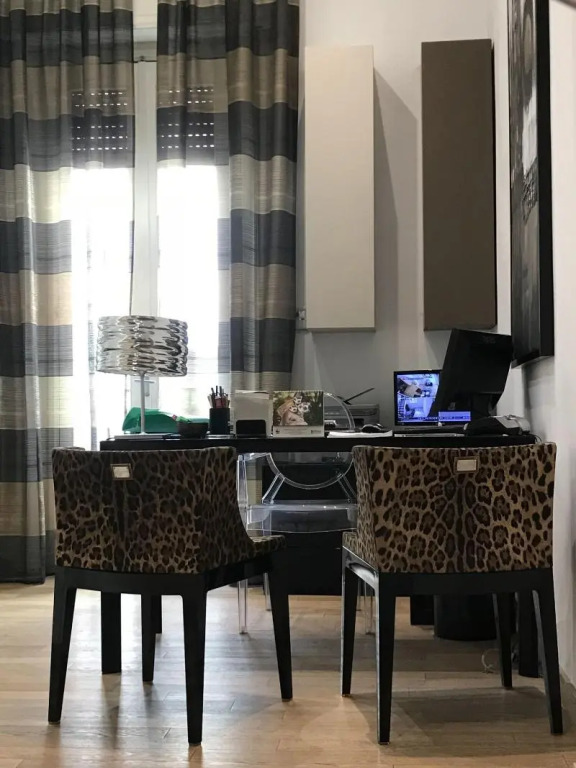 Suite 70