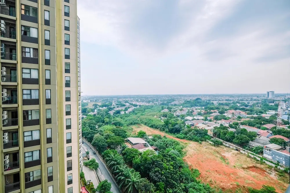 Modern Look And Comfy 2Br Transpark Cibubur Apartment