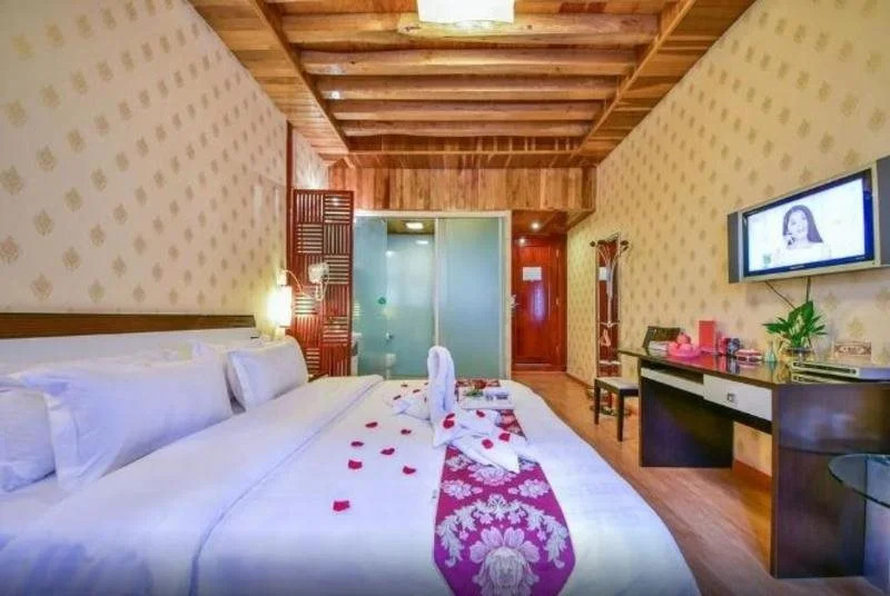 Dali Palace Hotel
