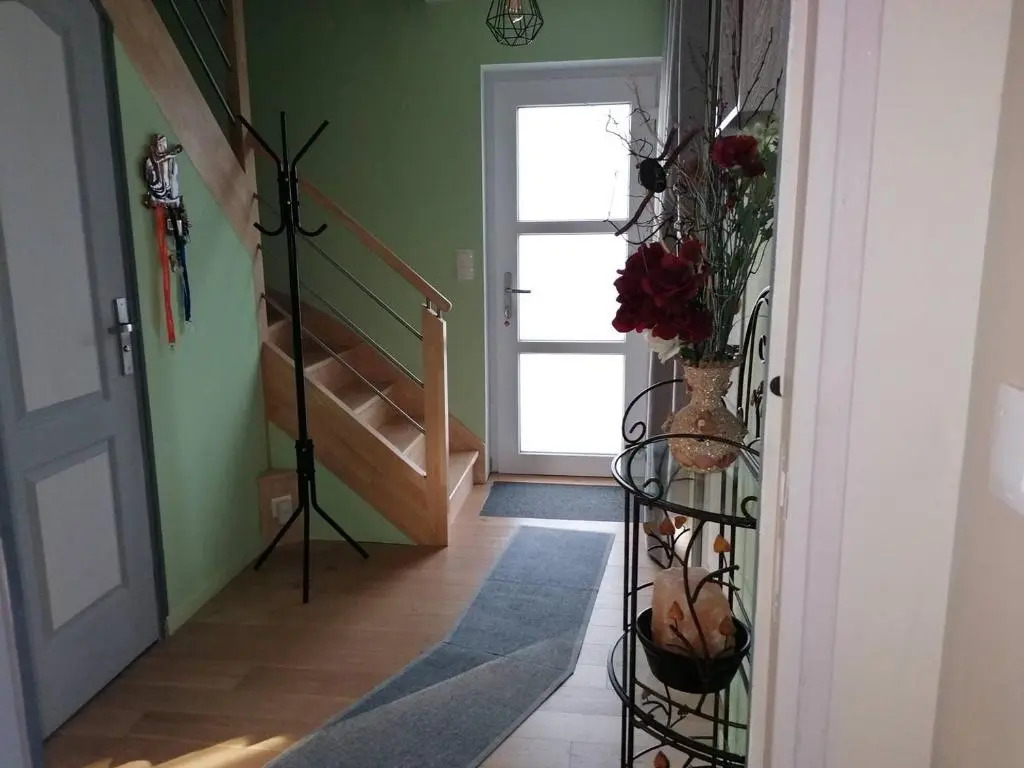Villa en bois récente avec jardin, WIFI à 800m du centre de TREBEURDEN - Réf 668