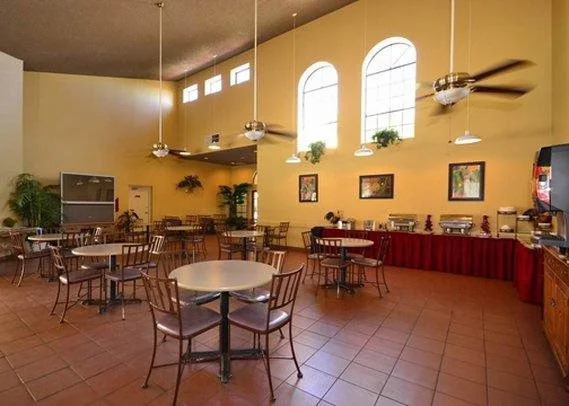 Clarion Suites Yuma
