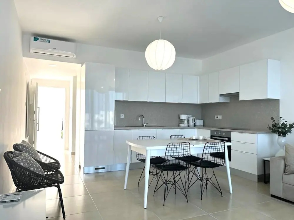 A12 Sun Valley Cove Garden Family Apartment