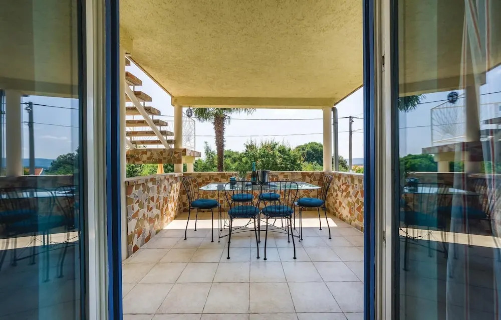Awesome Home in Sv Filip i Jakov With 2 Bedrooms and Wifi
