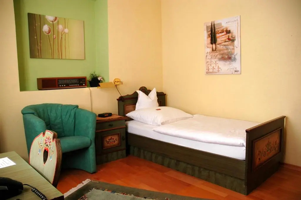 Hotel Sarbacher