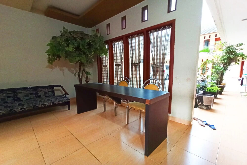 OYO 2912 Graha Minda Syariah