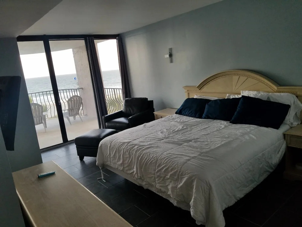 Palms Resort