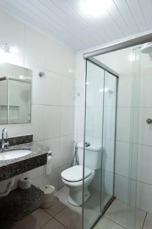 Colonial Flat Hotel