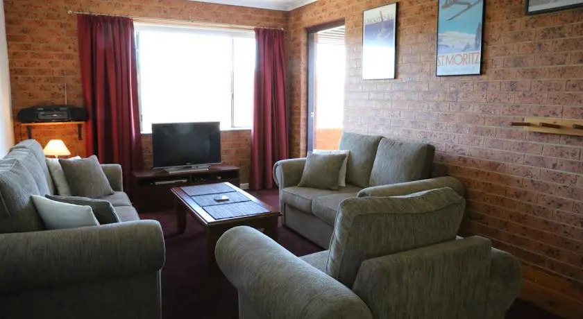 Aspen Court 5