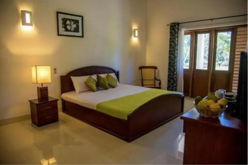 Coco Villa Peach Tree