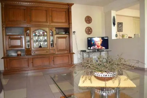 Medea's Guest House
