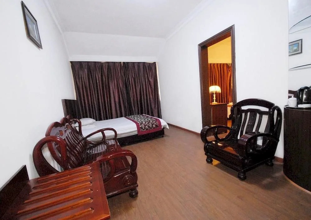 Lushan Yiyuan Hotel
