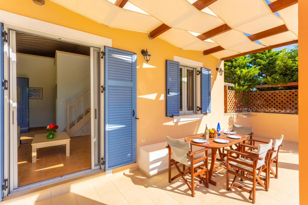 Nafsika Beach House Large Private Pool Walk to Beach Sea Views A C Wifi Car Not Required - 1880
