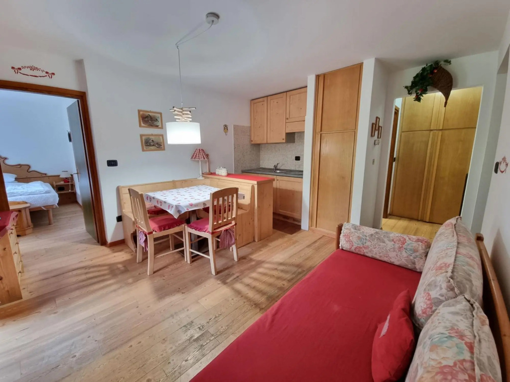 Moretti, two-room apartment. (022113-AT-918257)-700 Moretti