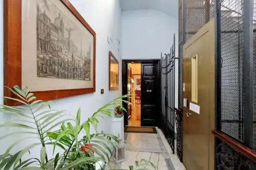 BQ HOUSE COLOSSEO Luxury rooms