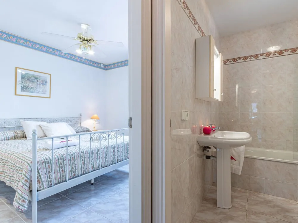 Luxurious Holiday Home in Empuriabrava With Private Pool