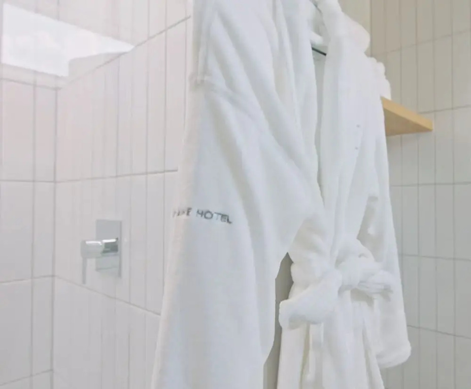 Frame Hotel - SoCo