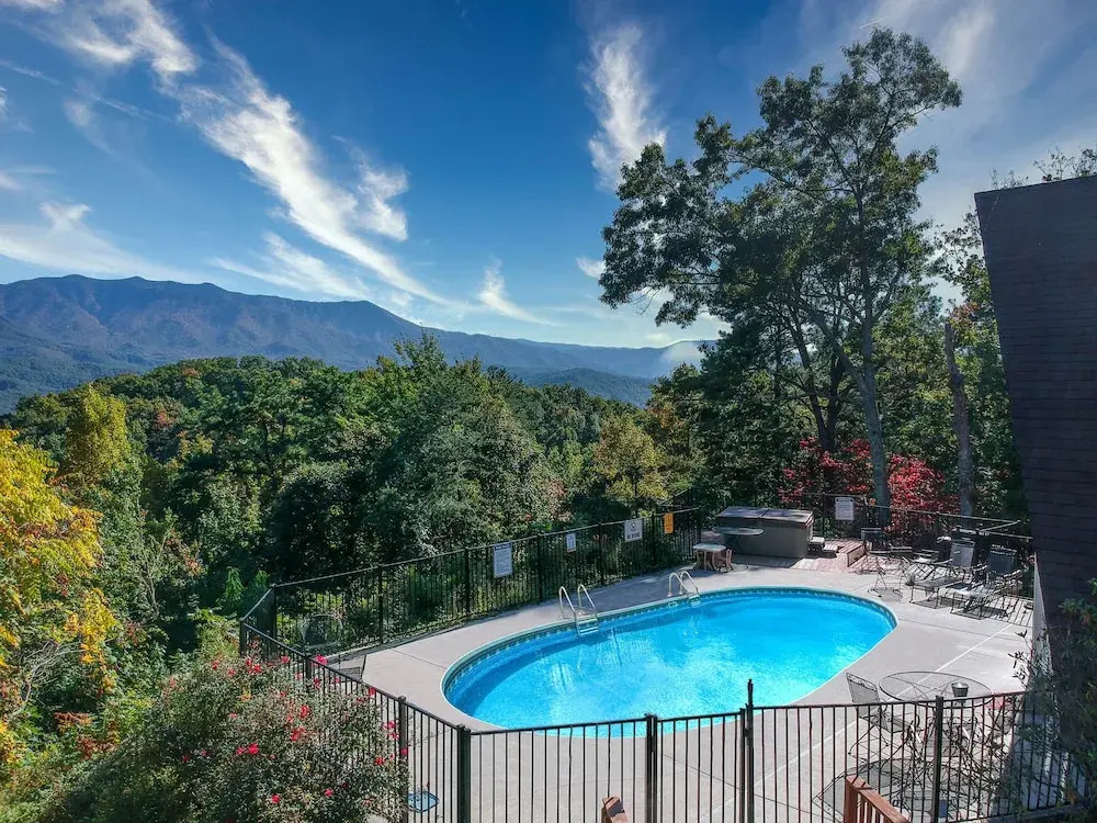 SmokyStays Private Pool Chalet
