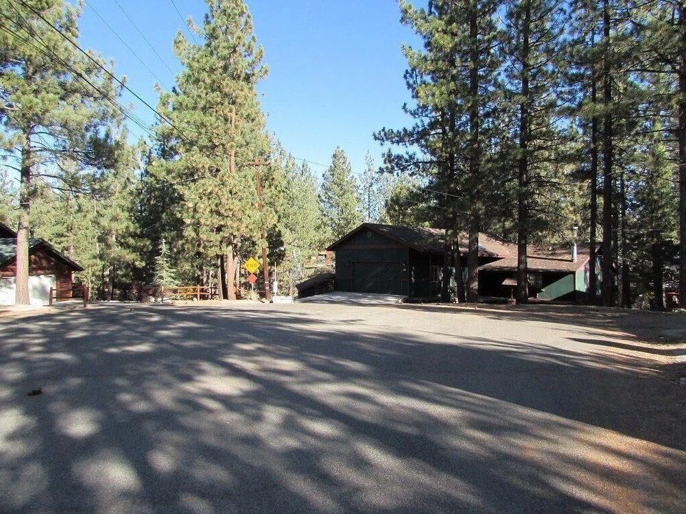 058 - Pinewood Inn