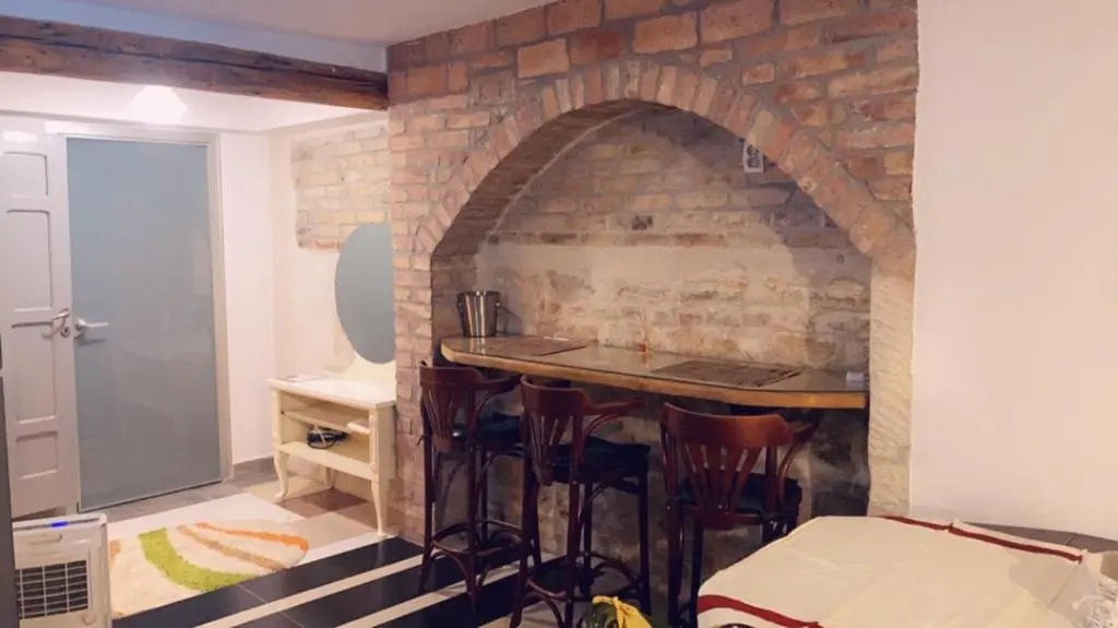 Boutique Suite 2