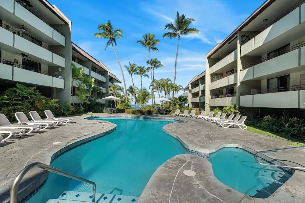 2br, 2BA Condo Across From Magic Sands Pool, AC, Tennis & Bbqs - Vrkcv