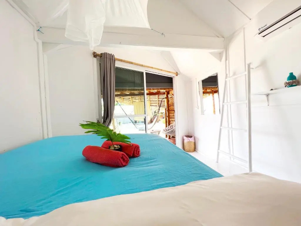 Sea Love Beach Bar & Bungalows