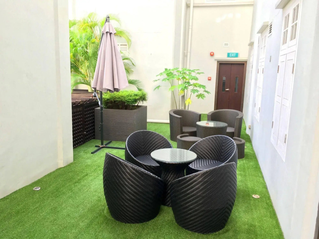 Bliss Hotel Singapore