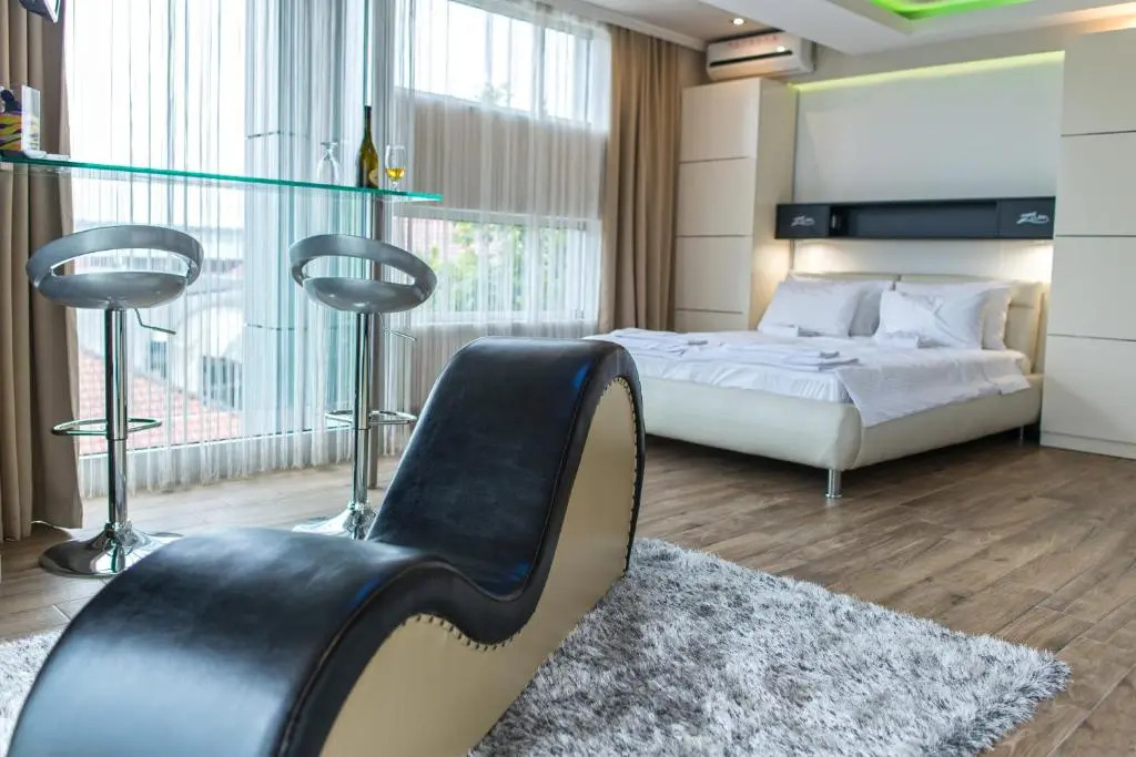 Zam Residence