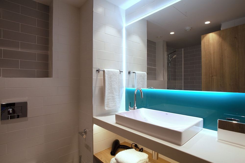 Holiday Inn Express San Sebastian Errenteria By Ihg