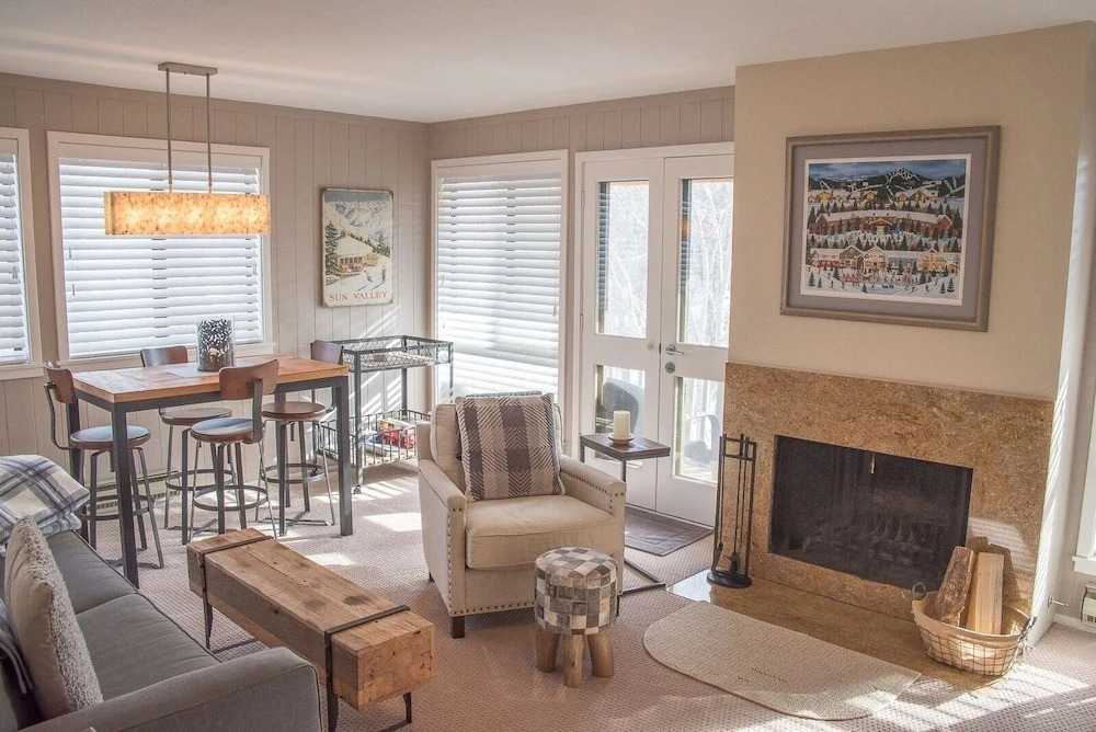 Cottonwood Condominium 1473 1 Bedroom 1 Bathroom Home