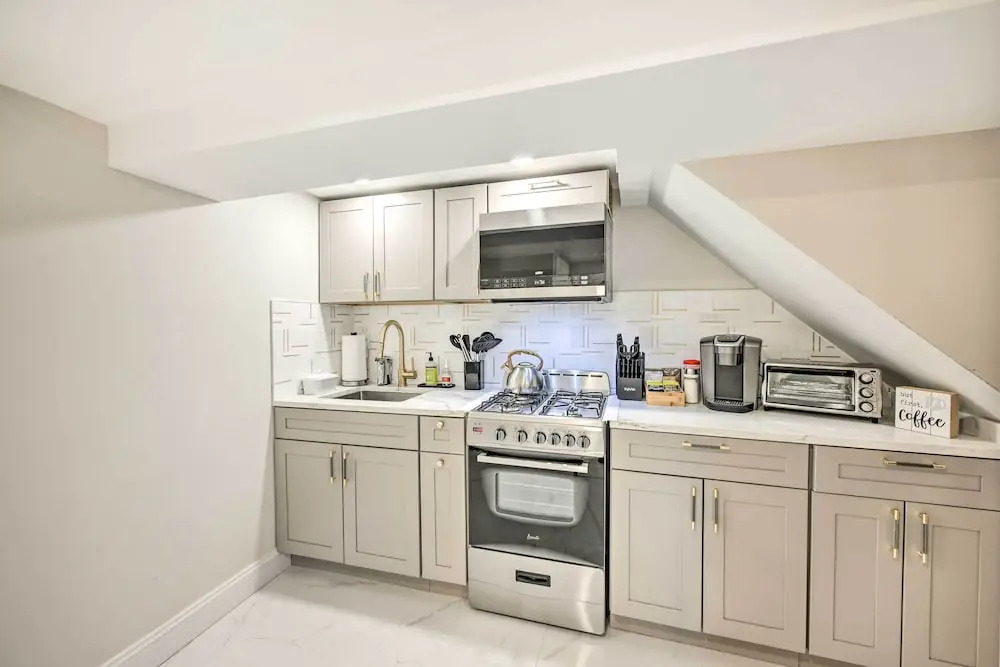 Elmont Studio Near UBS Arena, 19 Mi to Nyc!