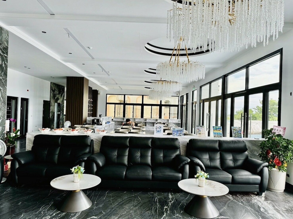 L.L Hotel
