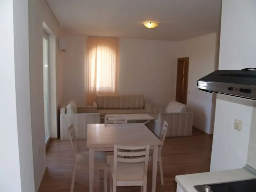 Corsica Apartments