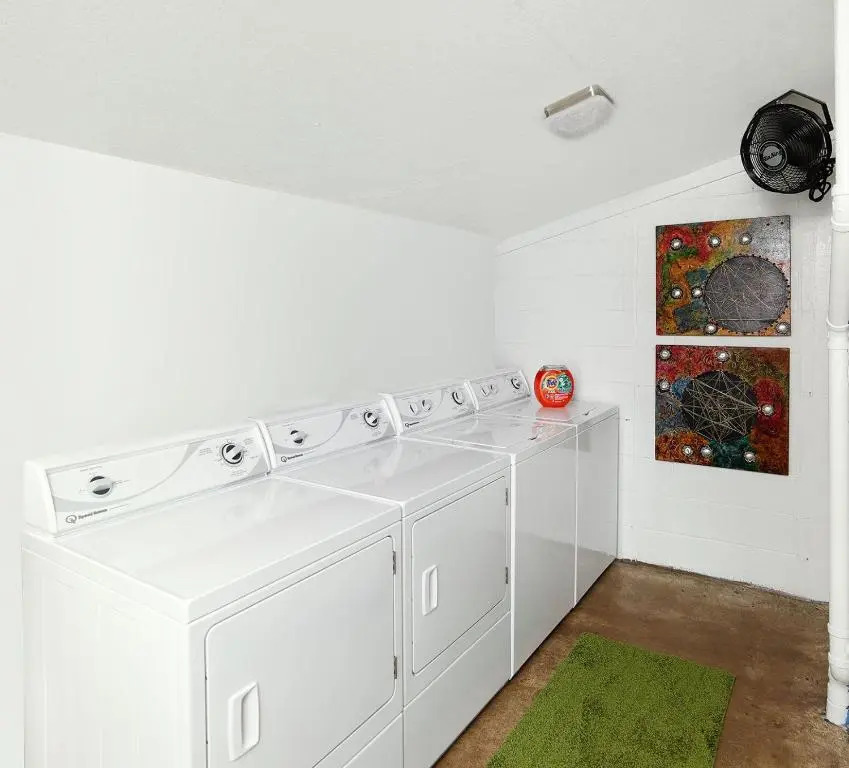 Folly Vacation 202 Beach Bungalow with all-new amenities