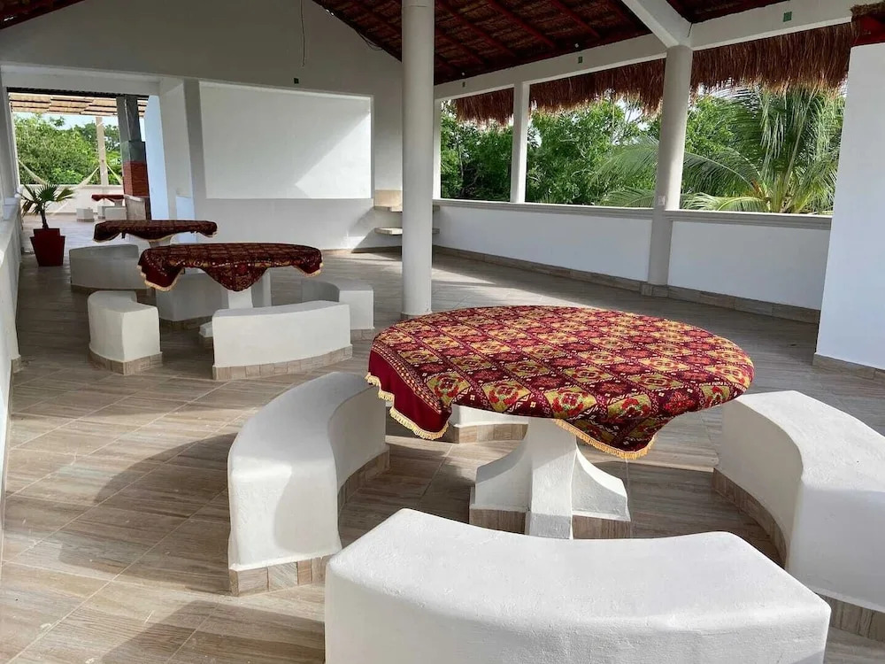 Casa Bugambilias