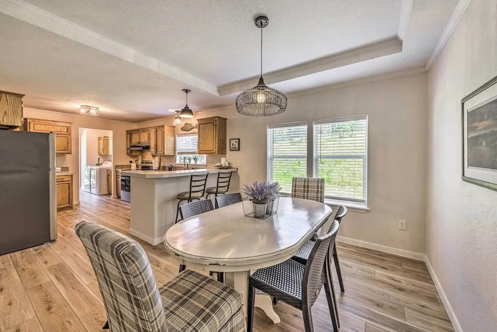 Peaceful Alto Home w/ Deck ~ 12 Mi to Ski Apache!