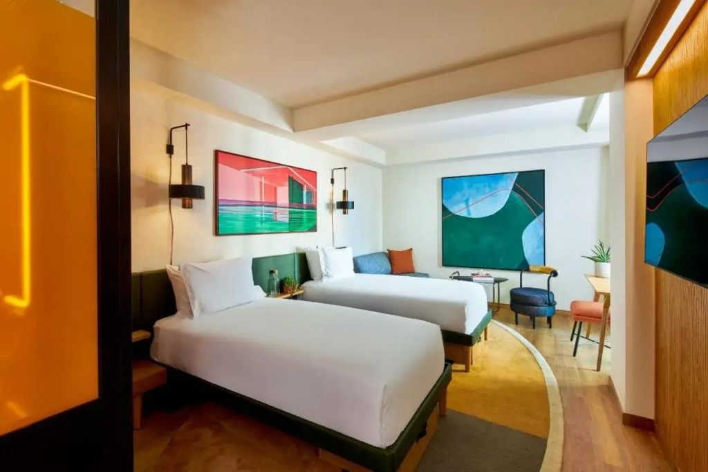 HOLLYWOOD VOLUME, a Tribute Portfolio Hotel