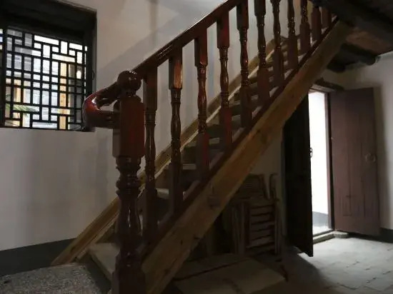 Fengguan Mountain Meilu Village Inn (Yangshuo Yulong River Scenic Area)