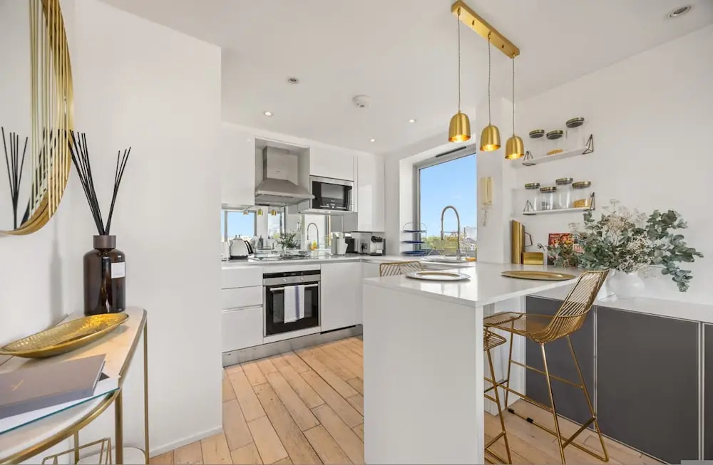 Stunning Flat in Chelsea Kings Road With Balcony