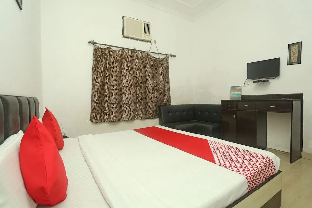 Oyo 18746 Shree Inn