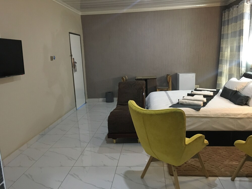 Kanyi Guest House