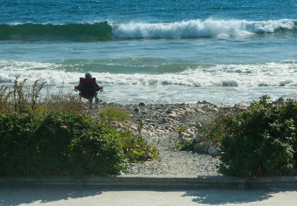 Heron Neck Cottage at One Long Beach