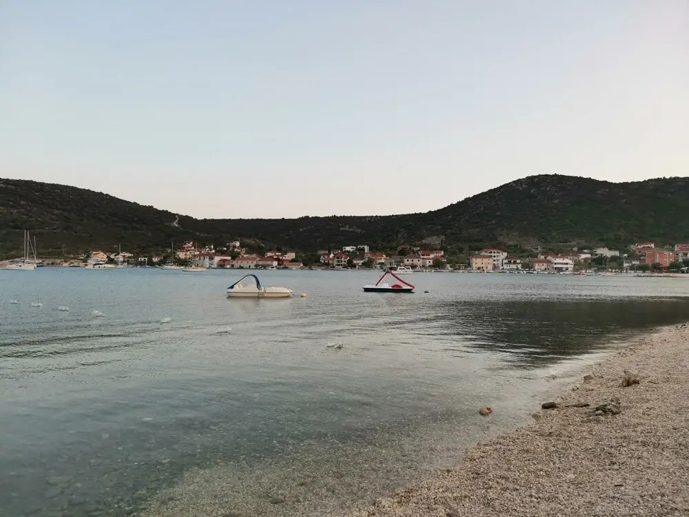Srđan - 10 m From the Beach - A2