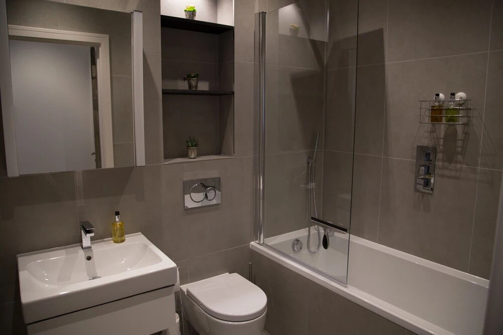 Brickfield Court Serviced Apartment by Ferndale