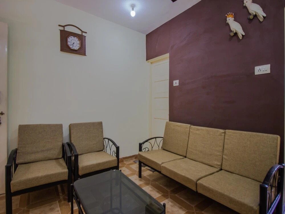 OYO 14340 Home Attic 1BHK Miramar Beach