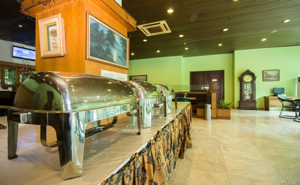 Super OYO Townhouse 2 Hotel Gunung Sahari
