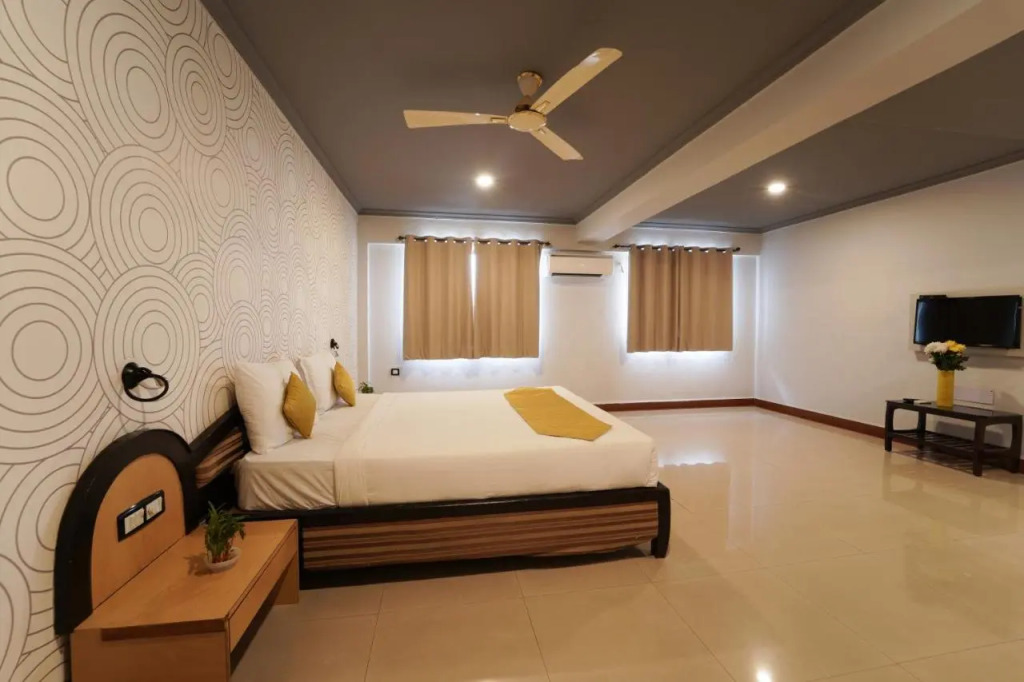 Om Shiv Hotel Formerly The Treat Hotel