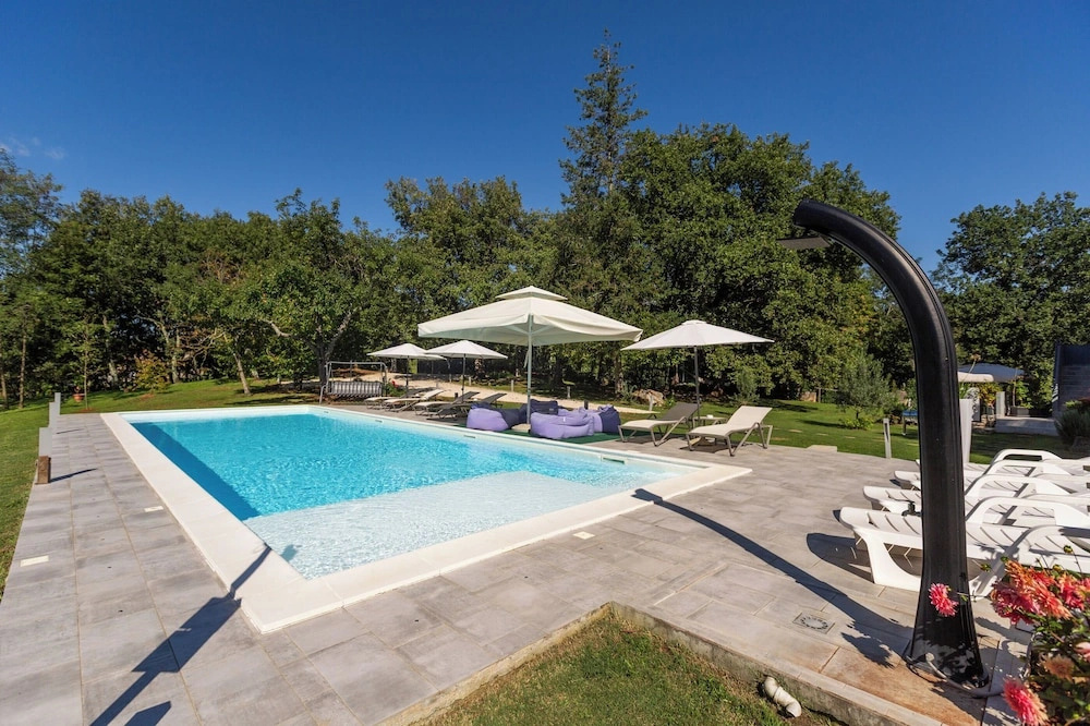 Apartments Cetri Hrasta