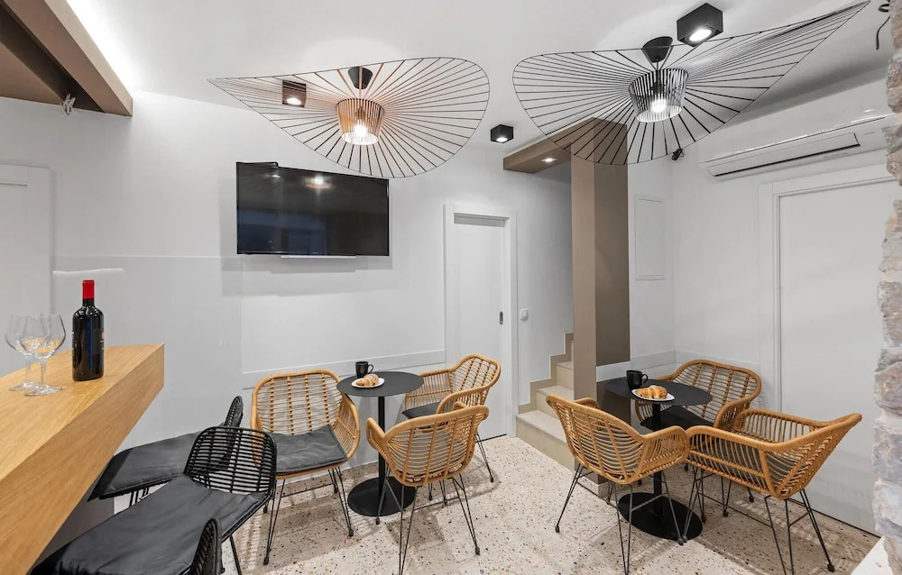Amazing Home in Sibenik With Wifi and 3 Bedrooms