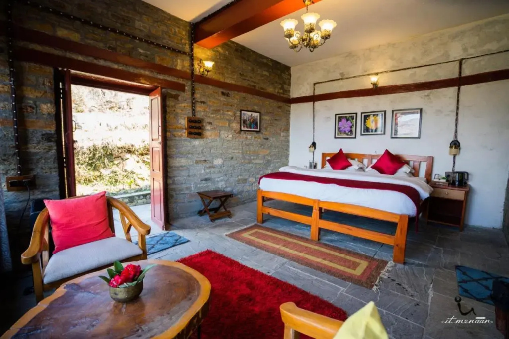 Itmenaan Estate, Binsar Himalayas