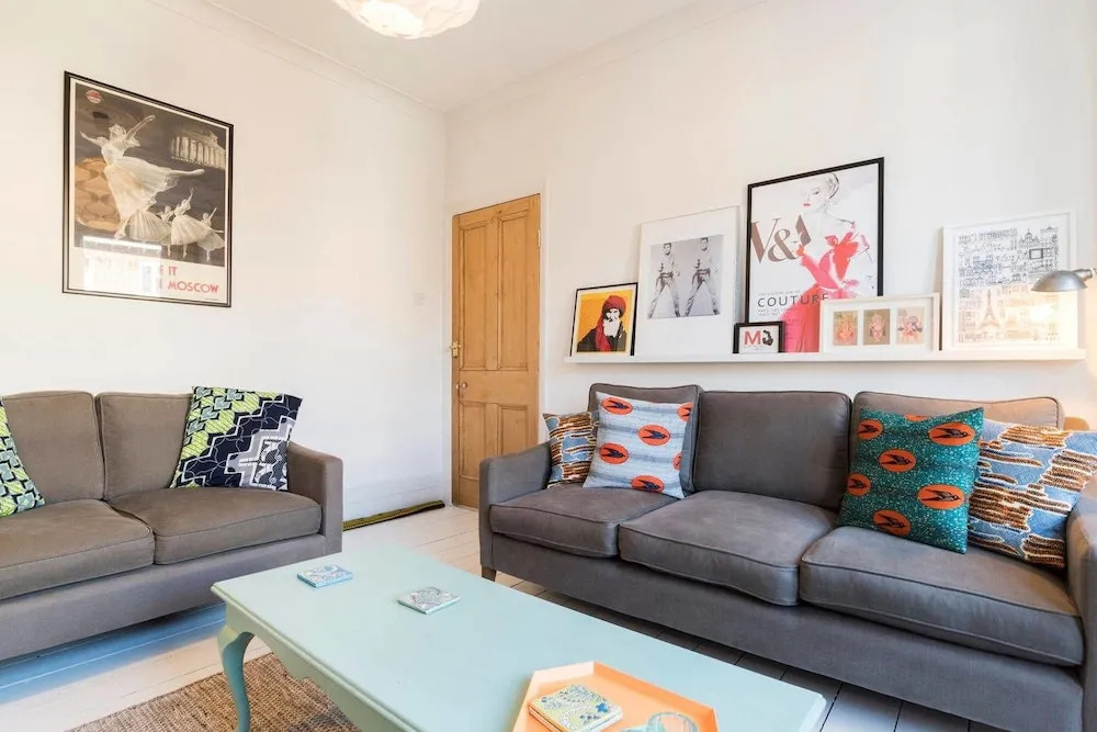 [MC] Stunning 2BR Dalston Period Flat